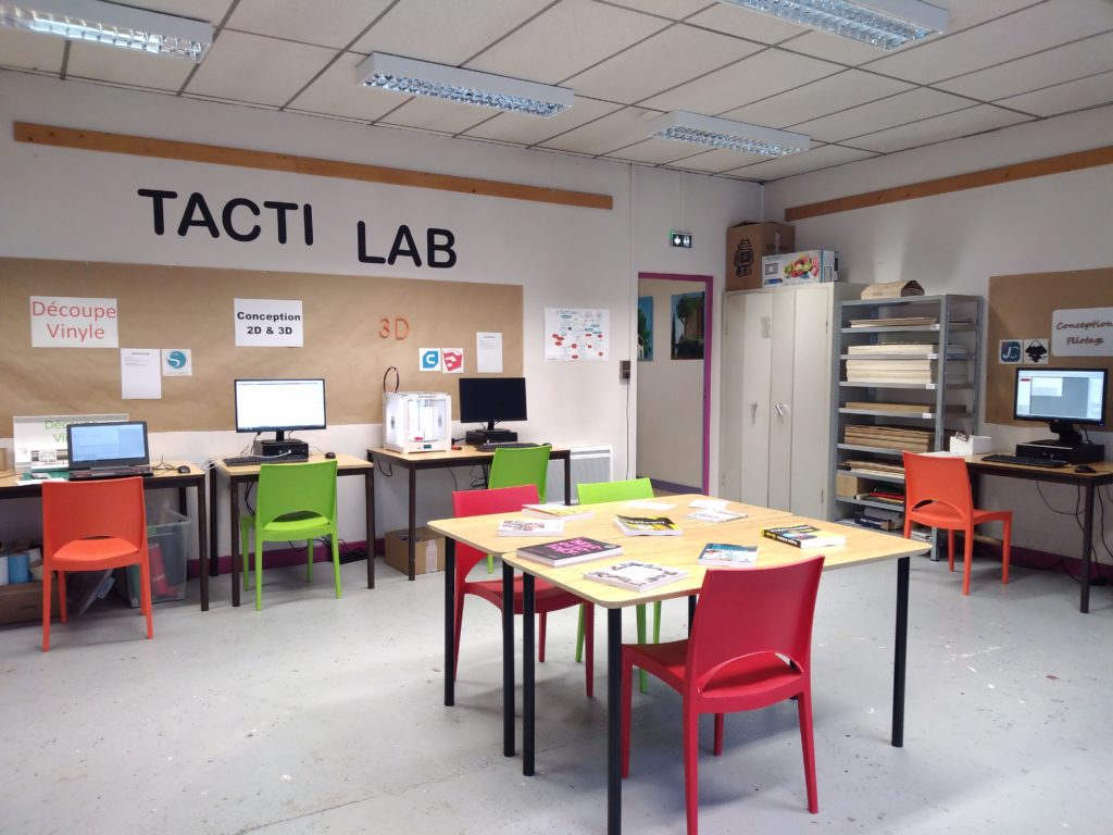 Le tactilab est un lieu, implanté à Villeurbanne, ouvert au public pour concevoir et fabriquer dans un cadre collectif et convivial En savoir plus